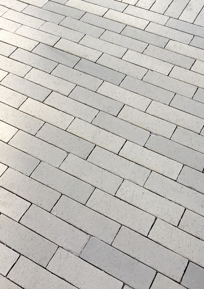 brick_700