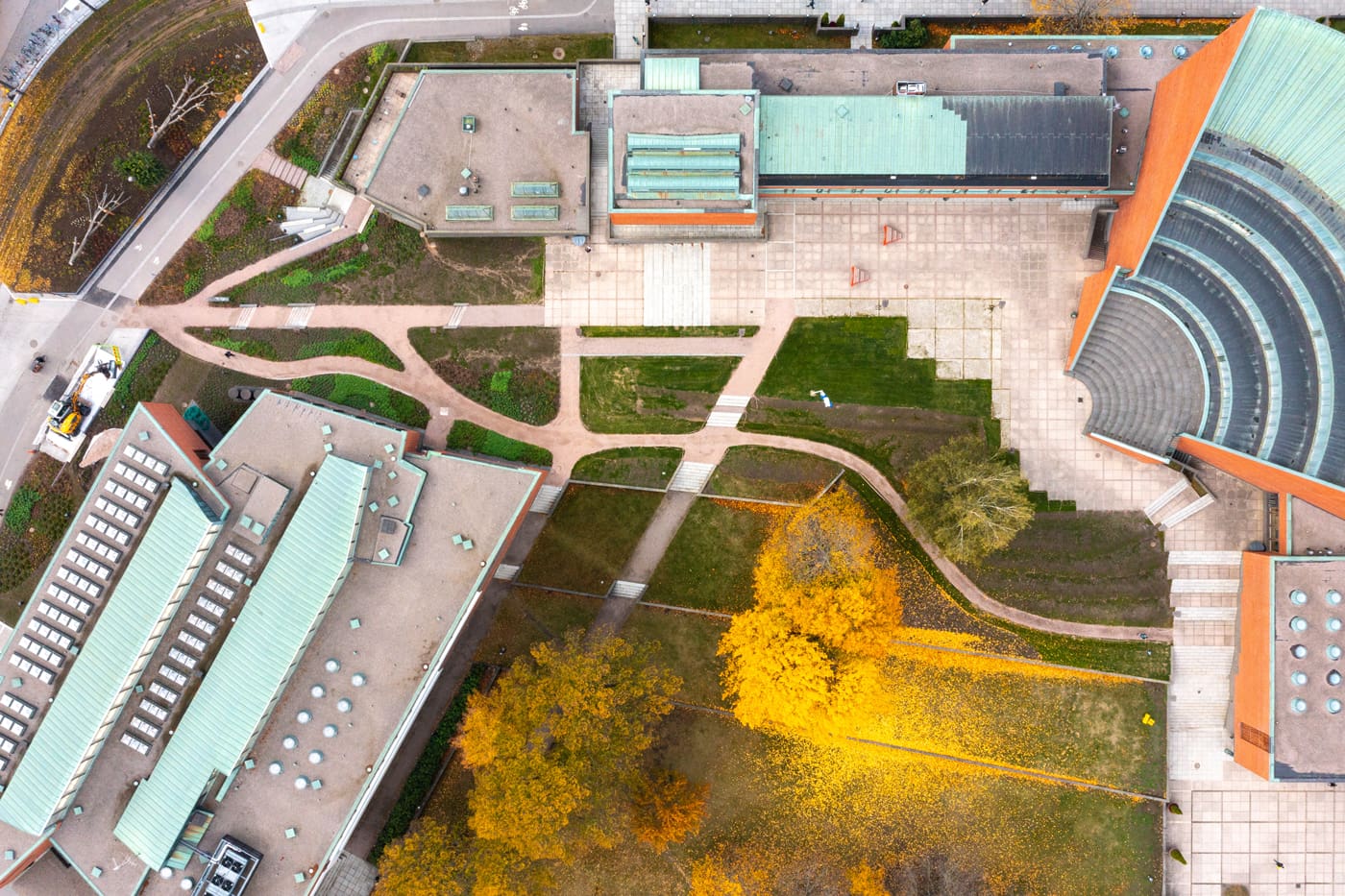 Alto-amfi_new_pathways_PHOTO_by_Mikko_Raskinen_001